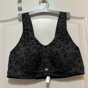 Lane Bryant Livi active Sport bra size 40D